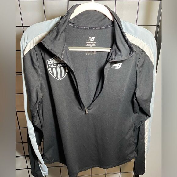 New Balance Black and Blue half zip Sweatshirt - Picture 4 of 7